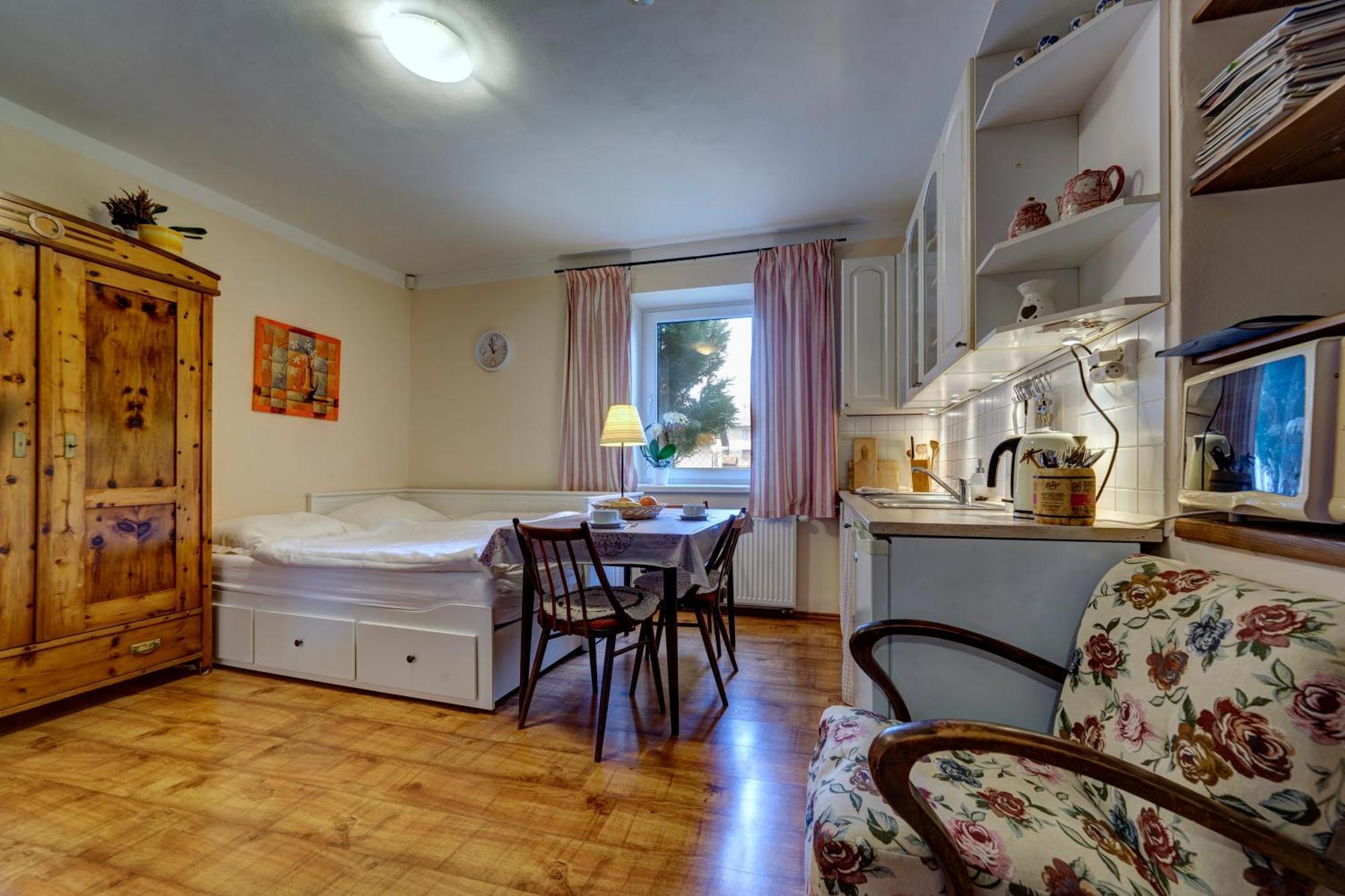 Apartmany Na Skle Malovane Kokava Kültér fotó